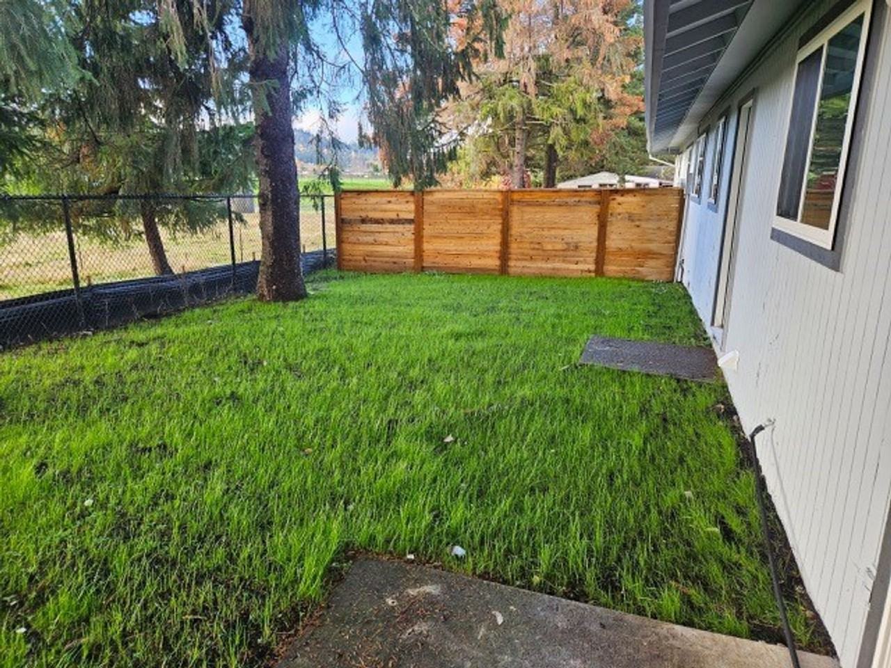 2430 Se 9th Ct - Photo 2 of 11