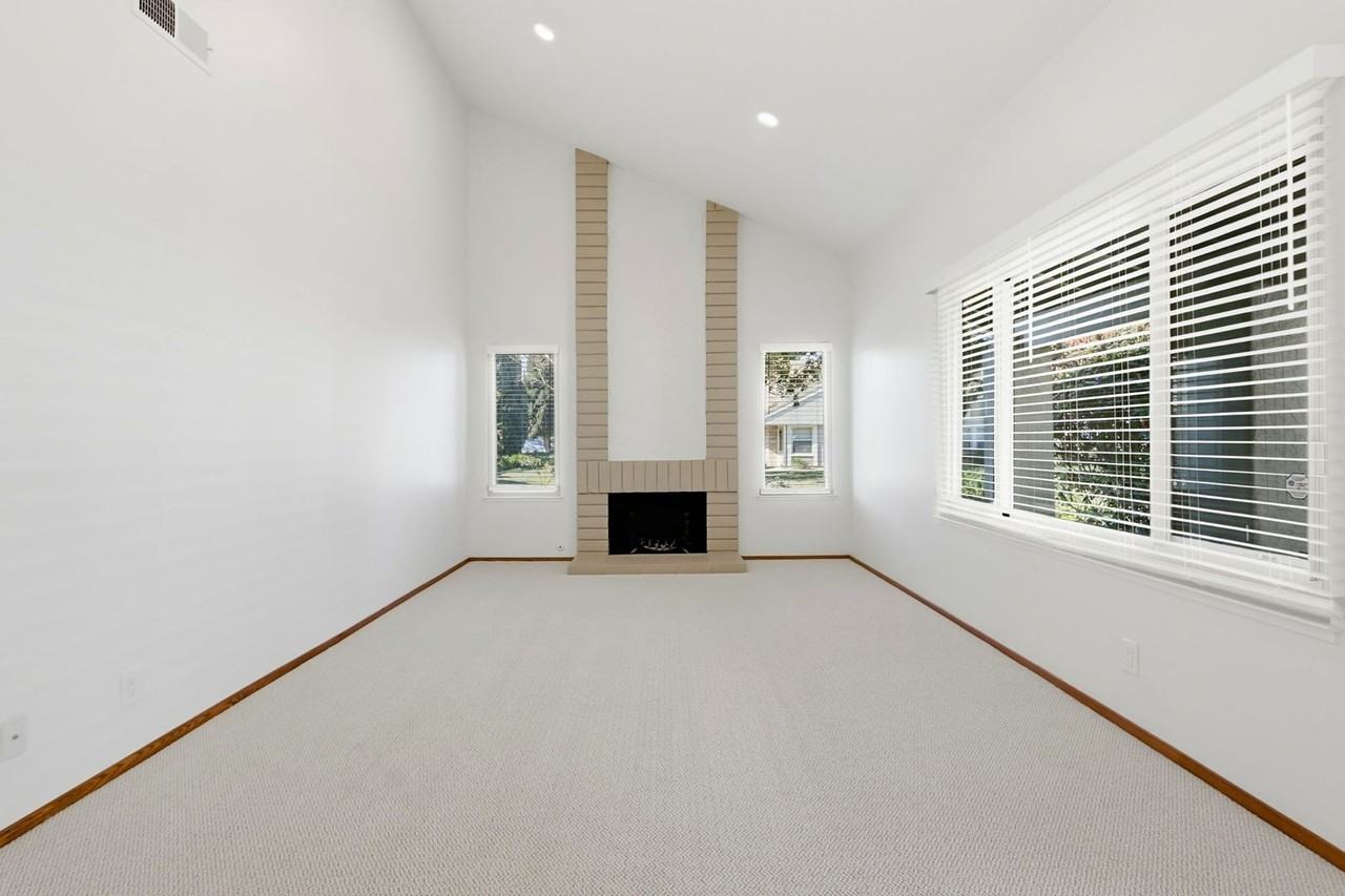 2337 Running Water Ct - Photo 7 of 37