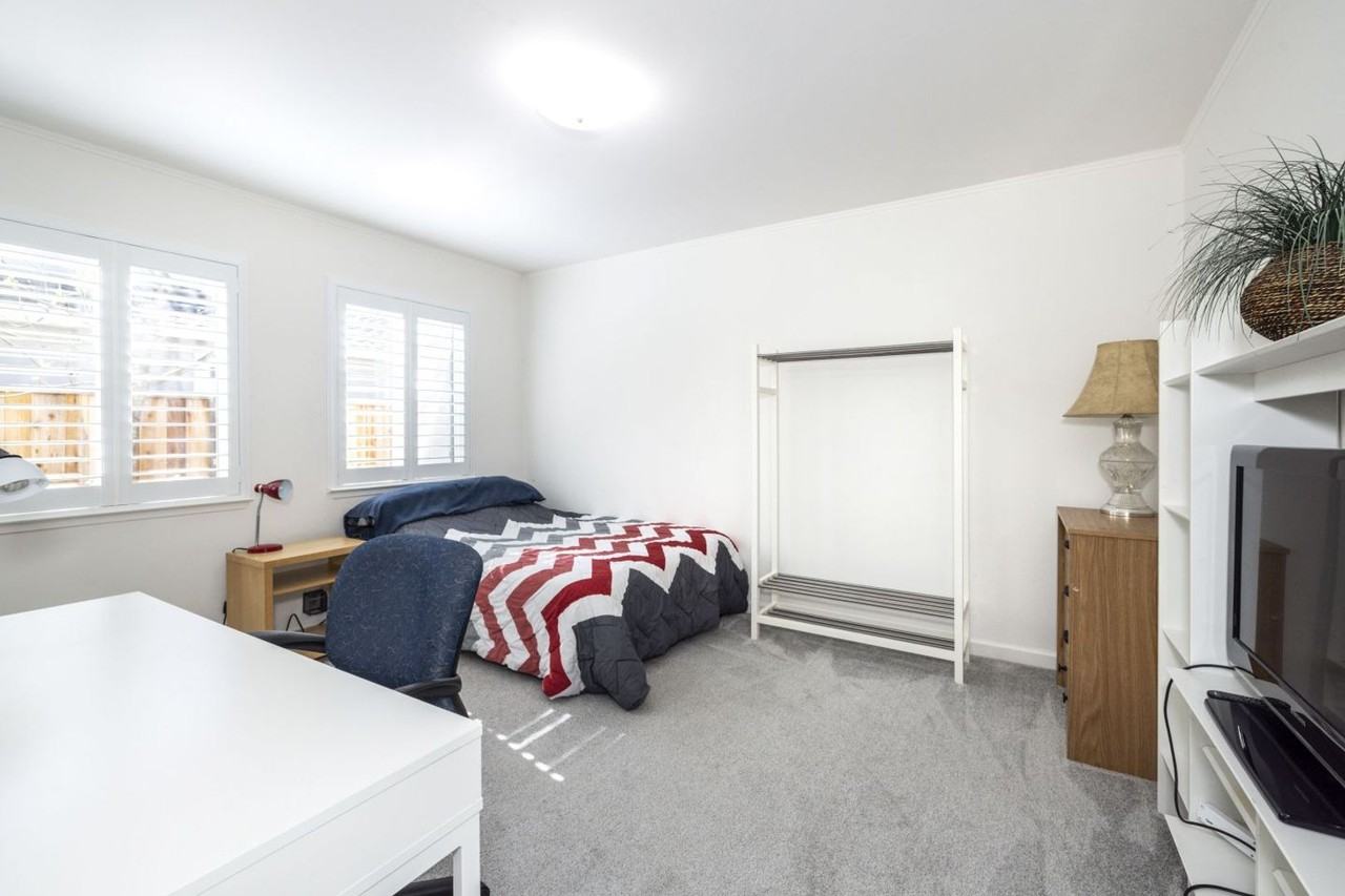 3113 Genevieve Ct - Photo 7 of 11