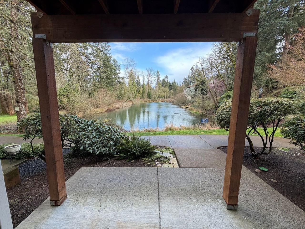 Lakeside Living at The Apartments at Cinnamon Lakes - Photo 4 of 31