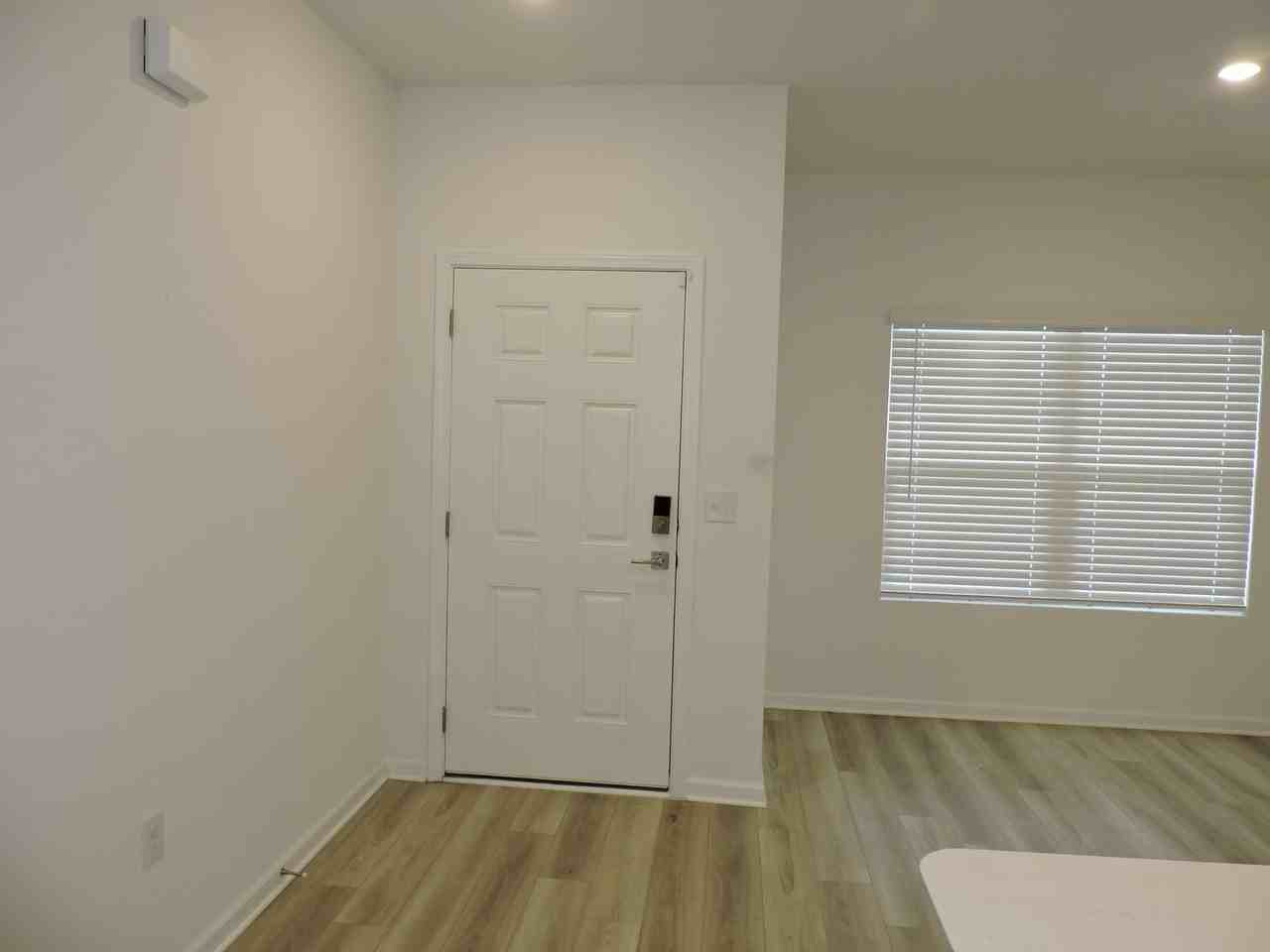 9629 Sagewood Dr - Photo 2 of 28