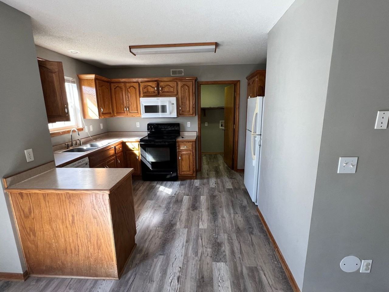 7501 E 165th St #A - Photo 7 of 17