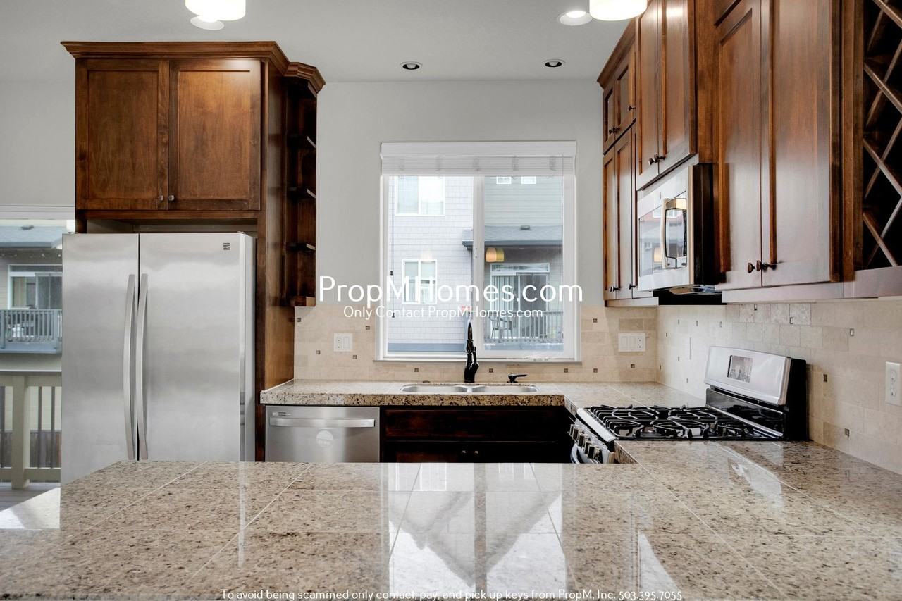 7746 7746 NE Julie Ann Lane - NEW PROPERTY - Photo 7 of 25