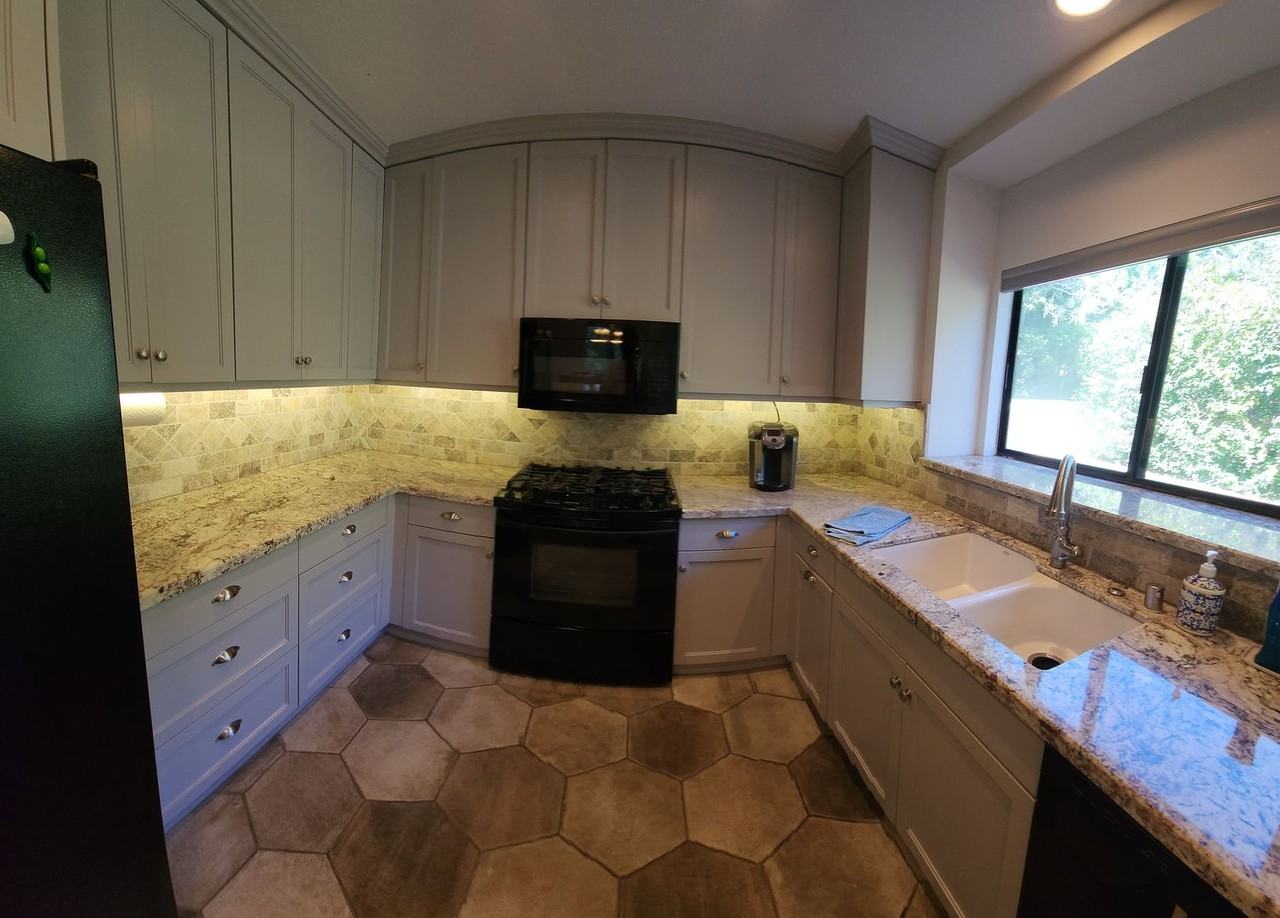 270 E Foothill Blvd - Photo 6 of 50