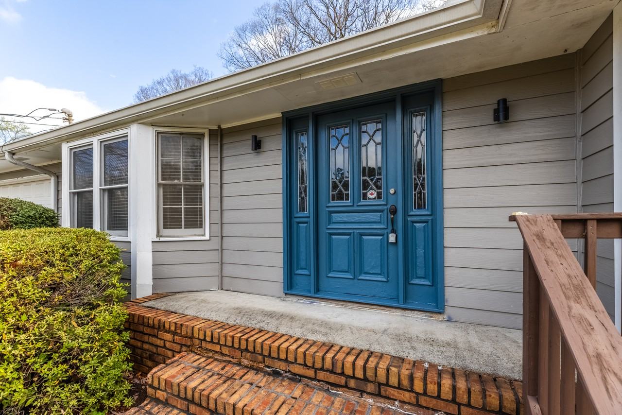 2577 Sandpiper Dr - Photo 2 of 20