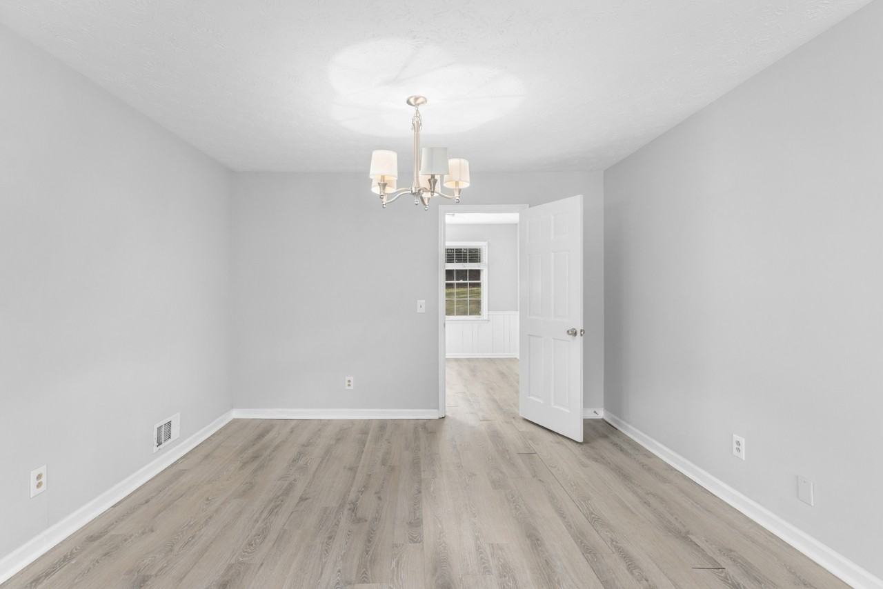 2577 Sandpiper Dr - Photo 5 of 20