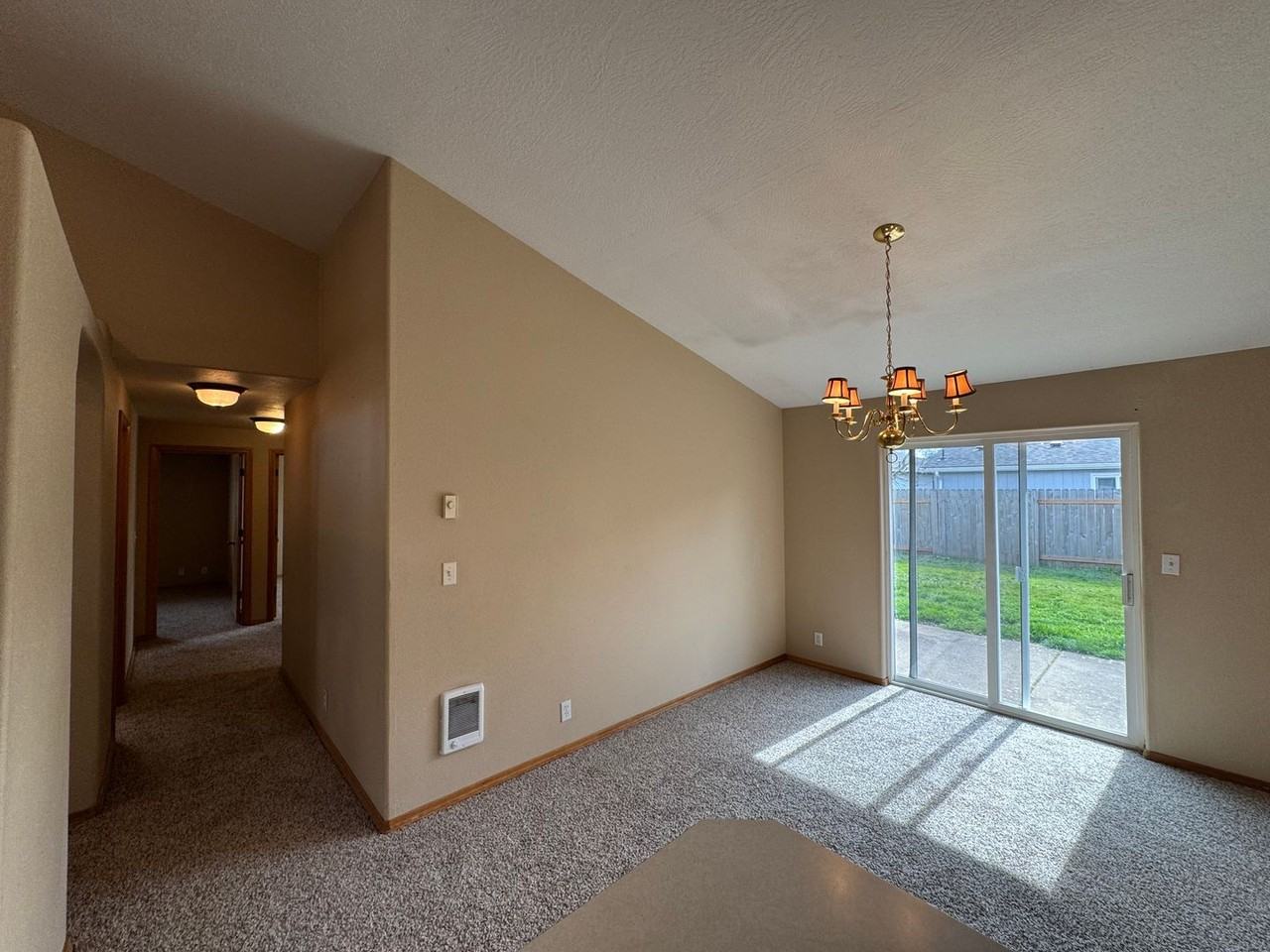 2518 Mangan St - Photo 5 of 20