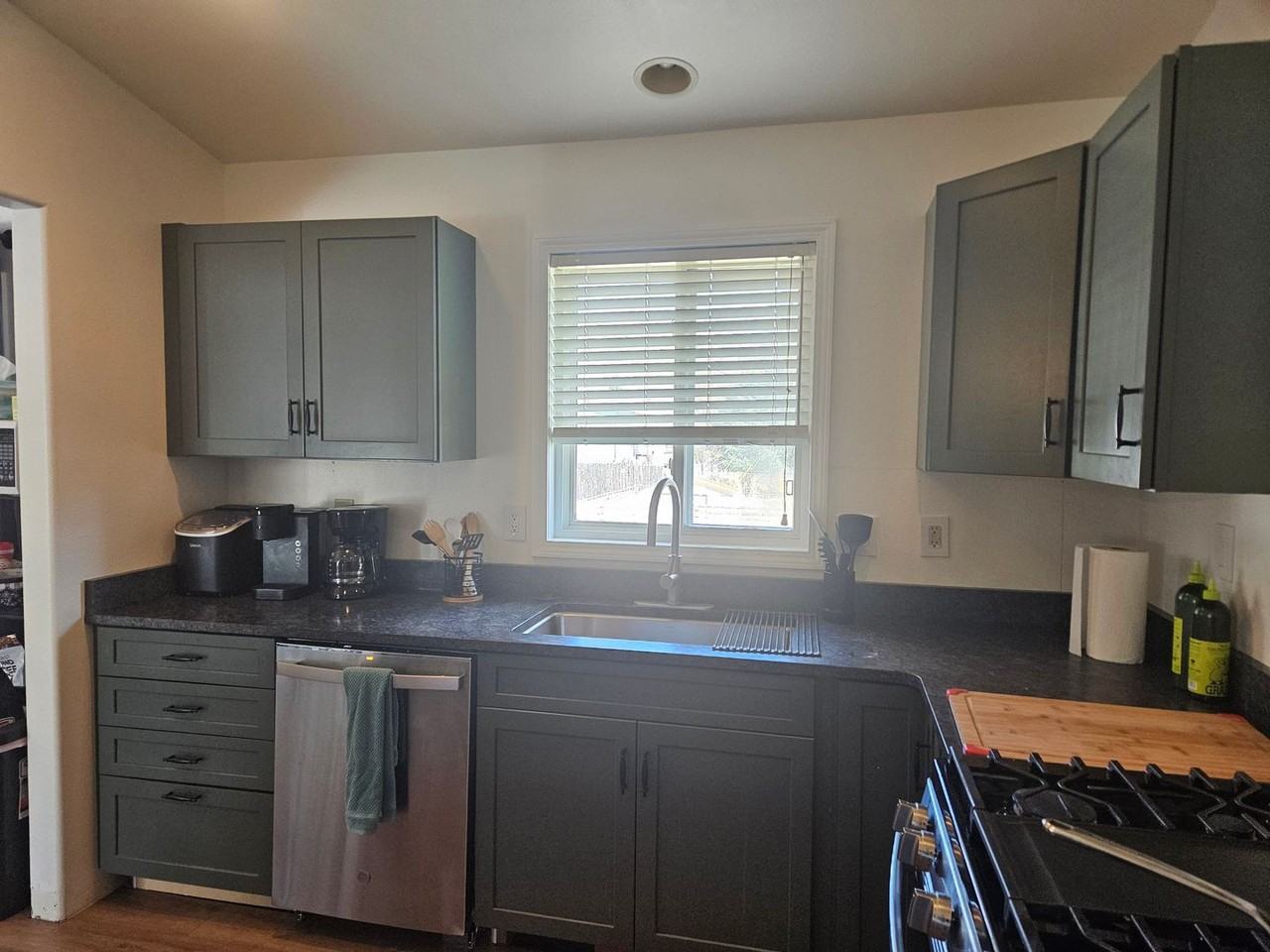 1019 N 24th St - Photo 2 of 11