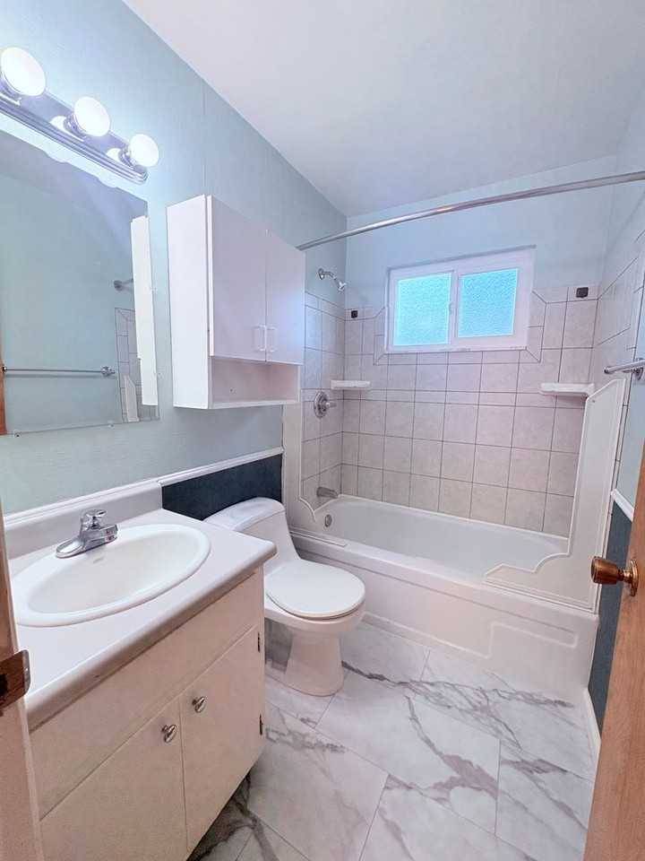 5154 Connecticut Dr #4 - Photo 7 of 9