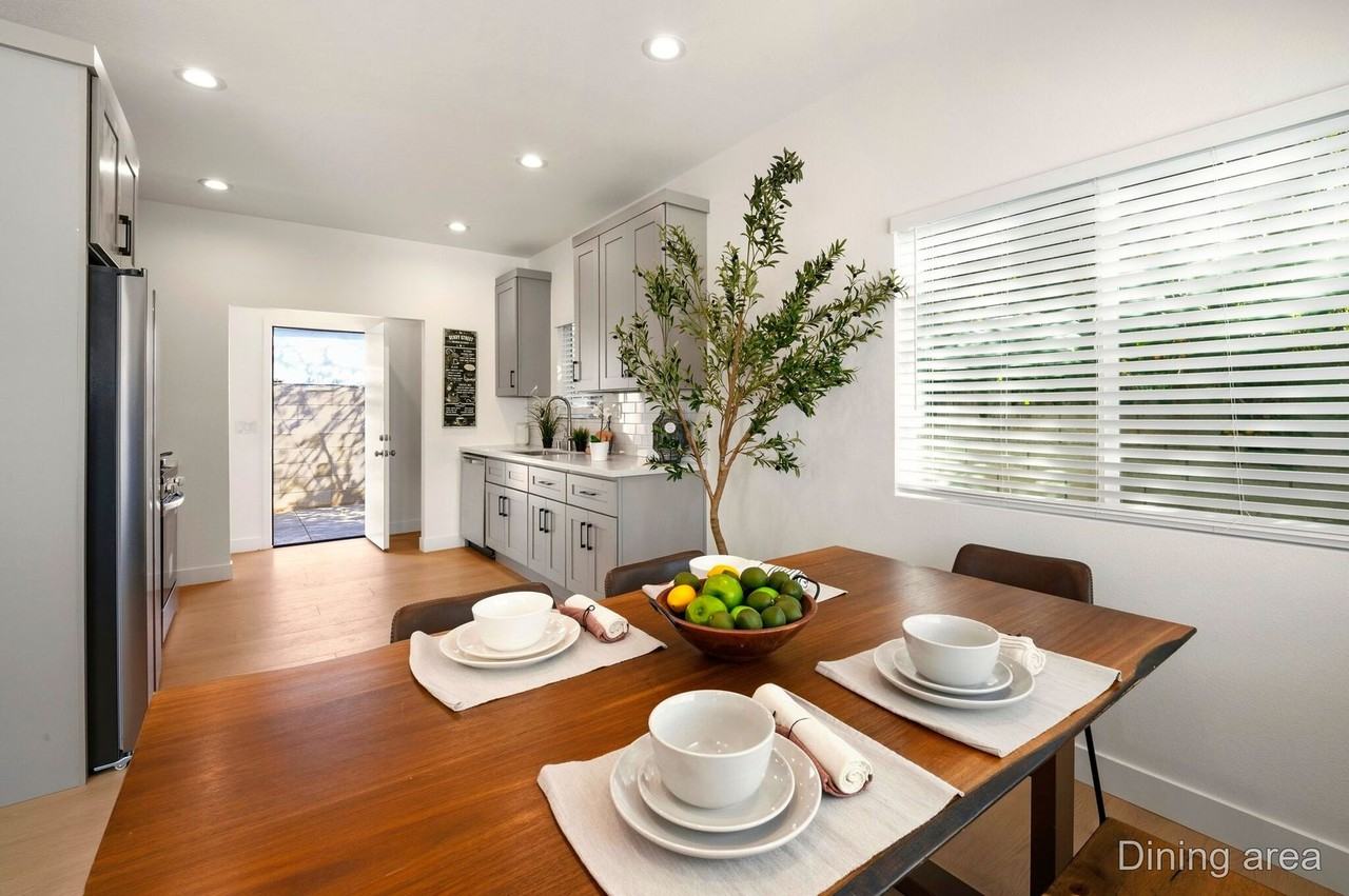 1409 W 7th St - Photo 3 of 20