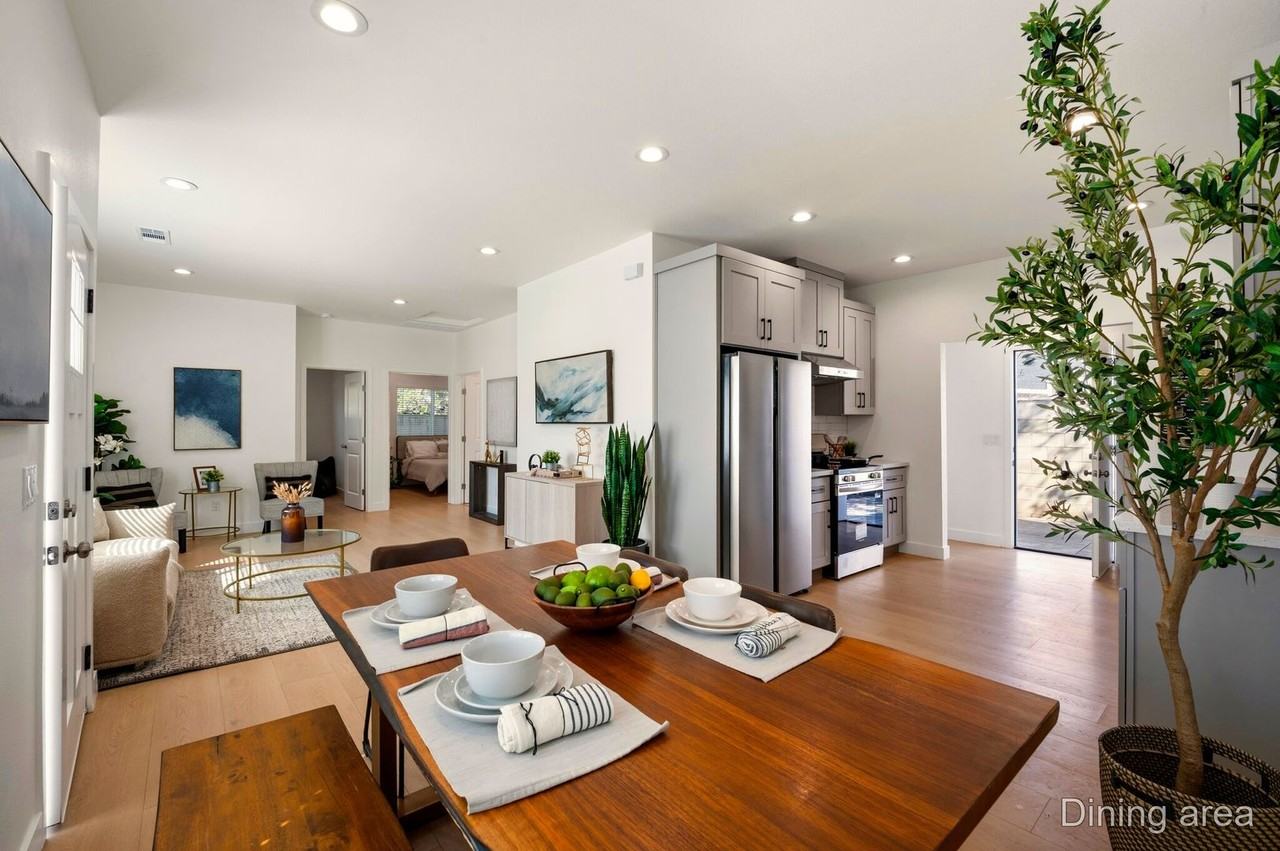 1409 W 7th St - Photo 4 of 20