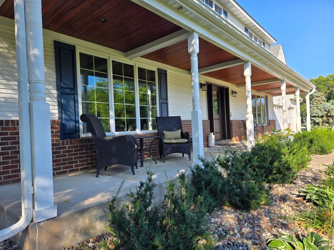 6111 Kalen Dr - Photo 2 of 28