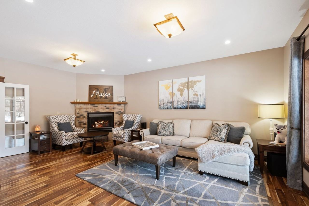 6111 Kalen Dr - Photo 4 of 28