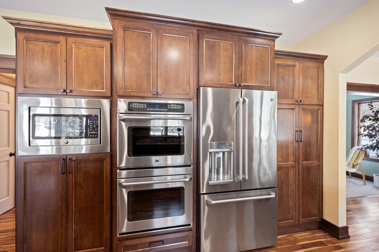 6111 Kalen Dr - Photo 6 of 28