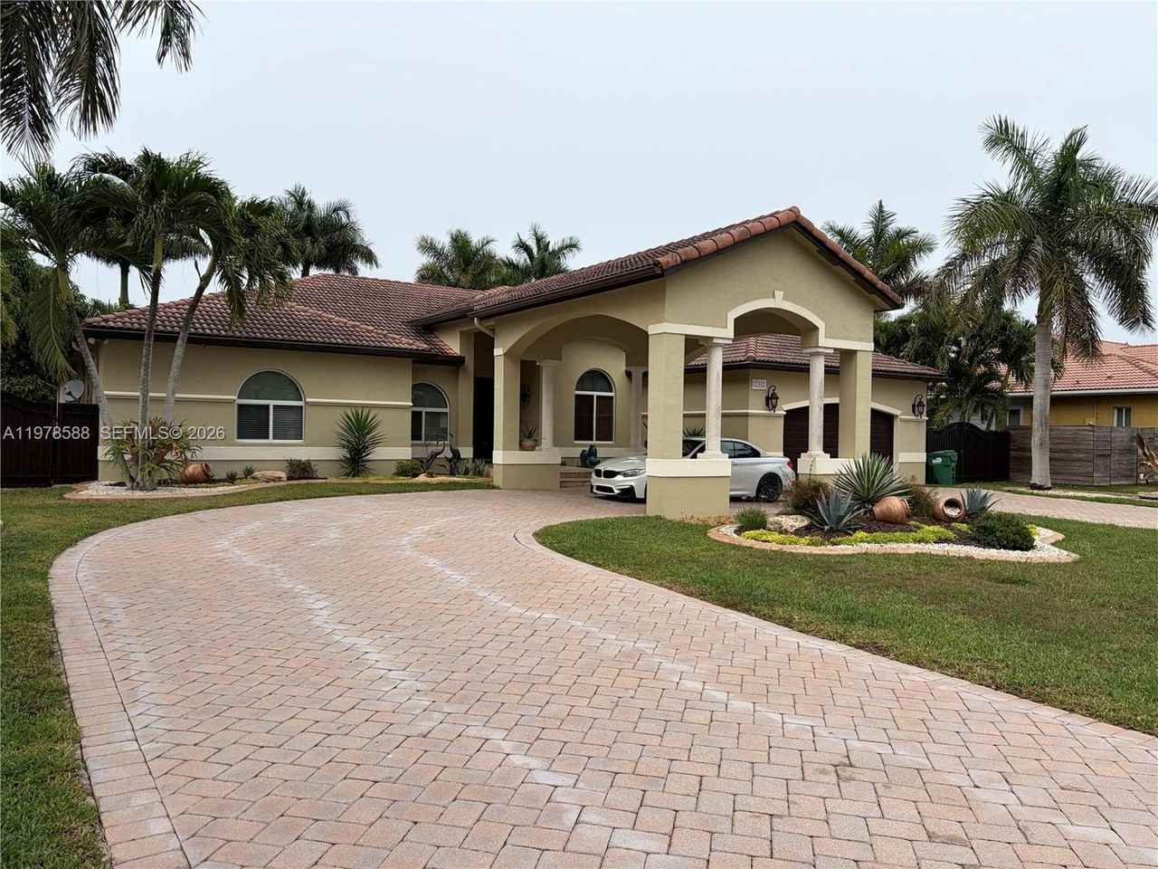 13163 Sw 191st Ter - Photo 5 of 10