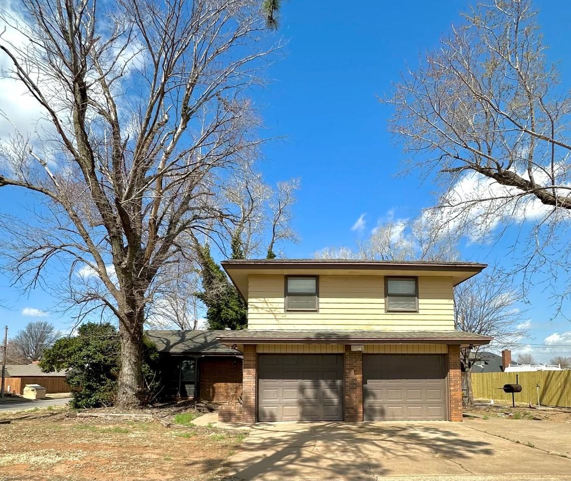 1801 E Davis Ave - Photo 2 of 21