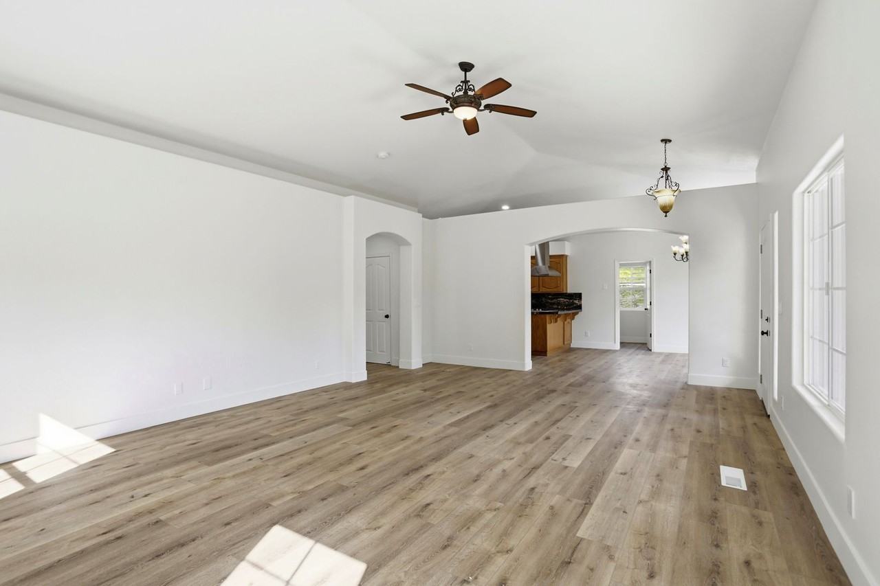 112 Dunbarton Rd - Photo 7 of 24