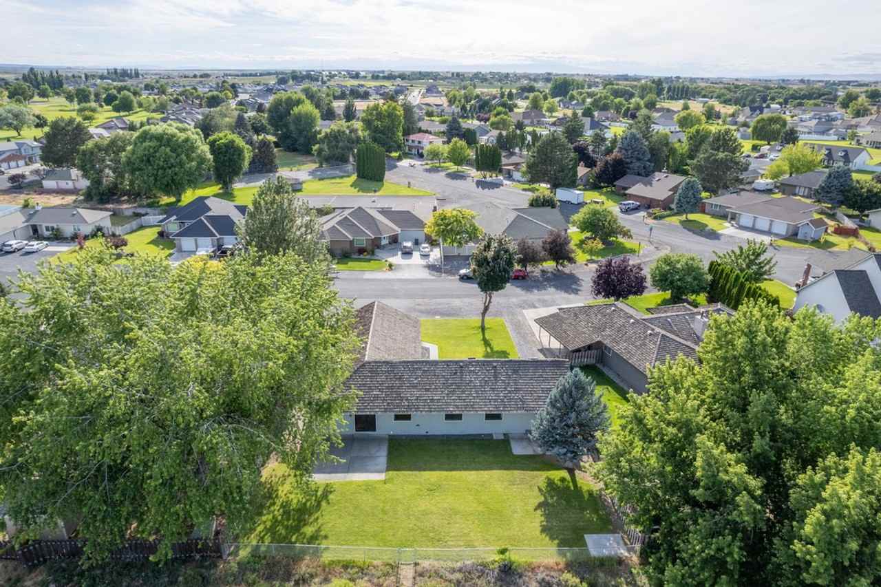 6829 Eagle Dr Ne - Photo 4 of 37