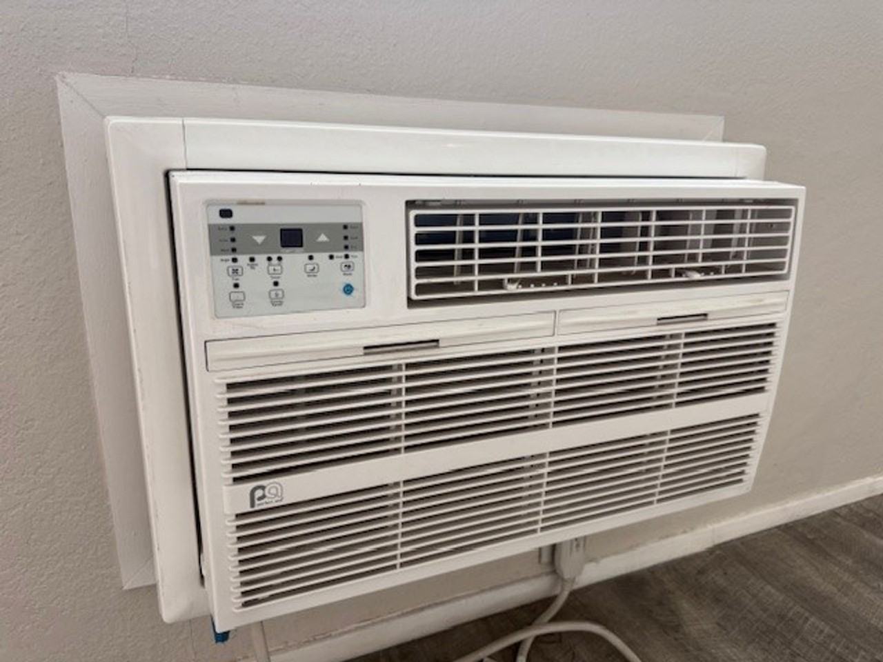 8064 Golden Ave #E - Photo 7 of 16