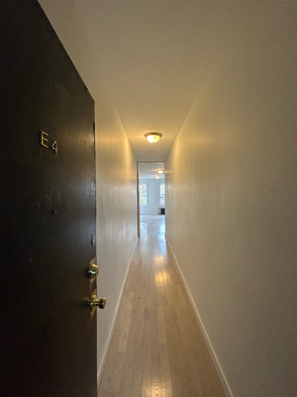 35 Kensington Ave #E4 - Photo 2 of 8