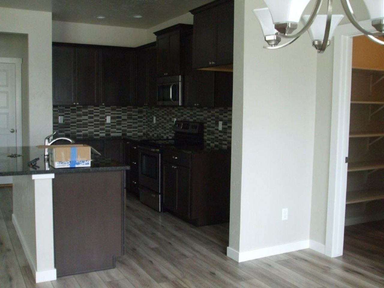 1715 W Woodington St - Photo 5 of 32