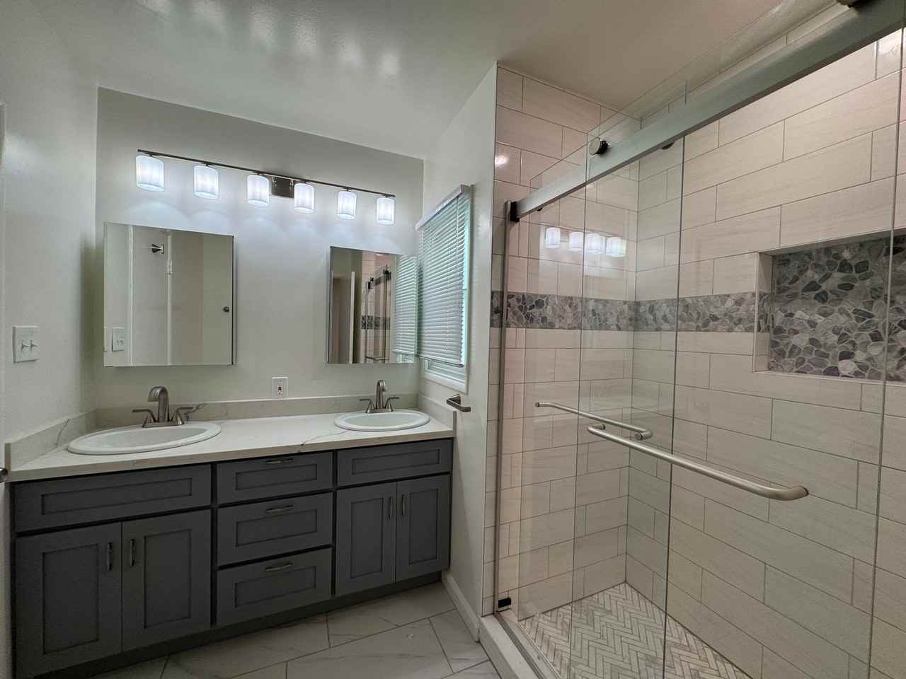 2675 Monterey St - Photo 7 of 18