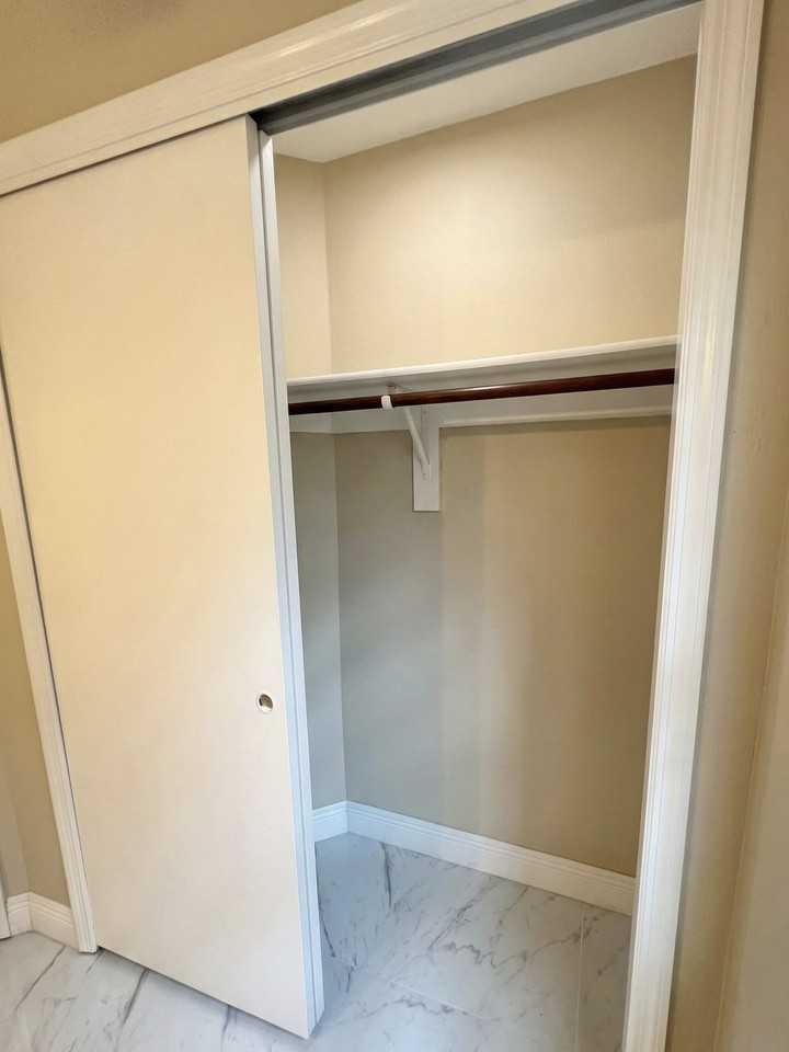 355B Springdale Dr - Photo 7 of 12