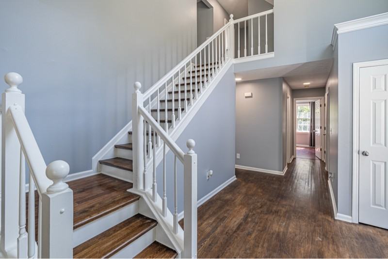 1321 Yorktown Cir - Photo 2 of 15