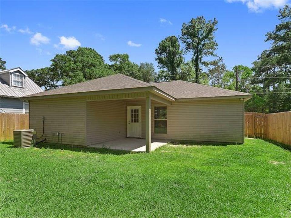 119 Davis St #NA - Photo 2 of 15