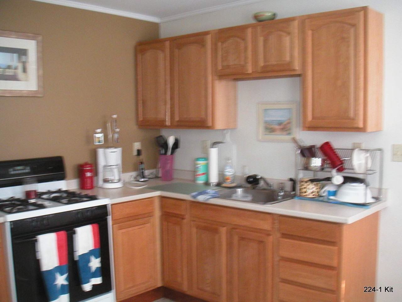 224 Albion St #1 - Photo 6 of 7