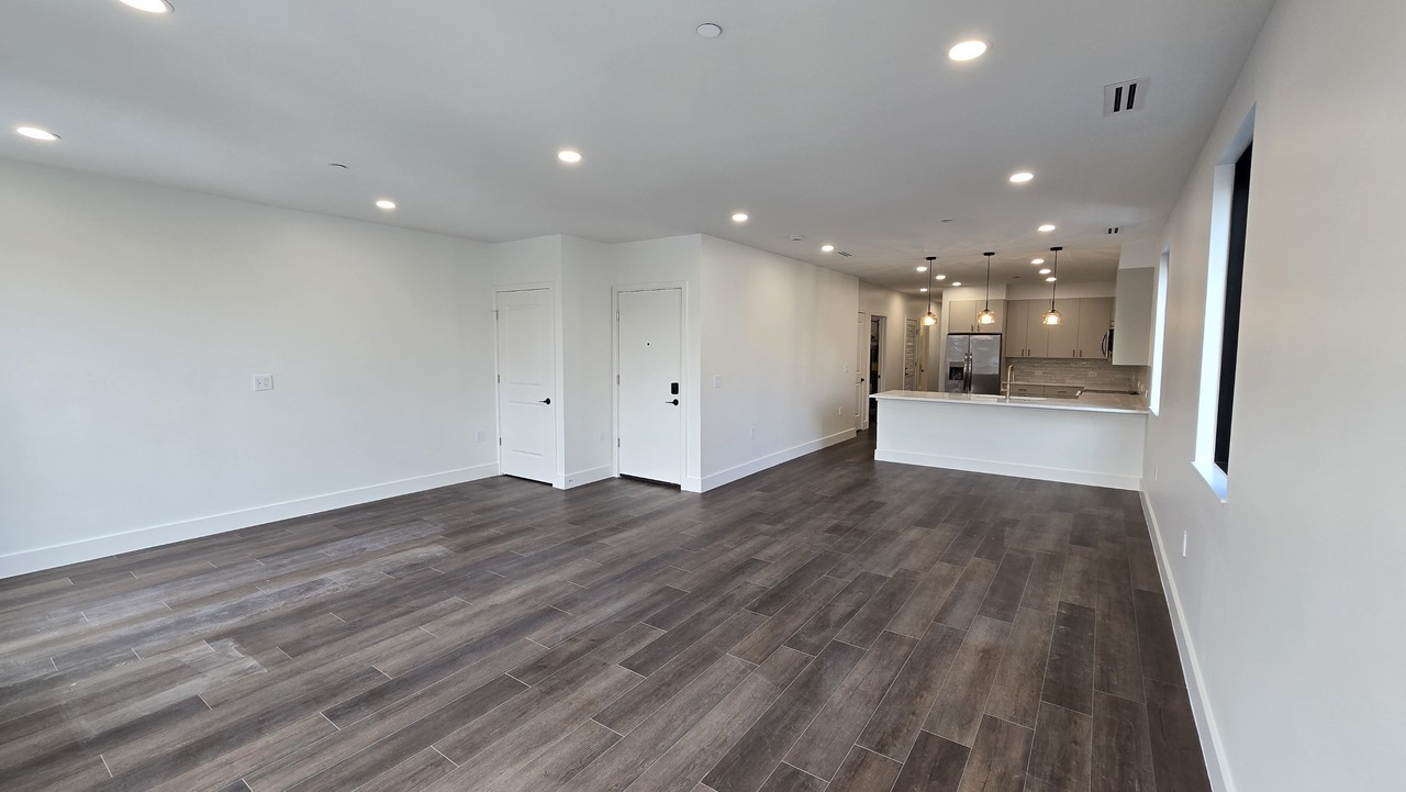 75 Lake St #2 - Photo 3 of 11