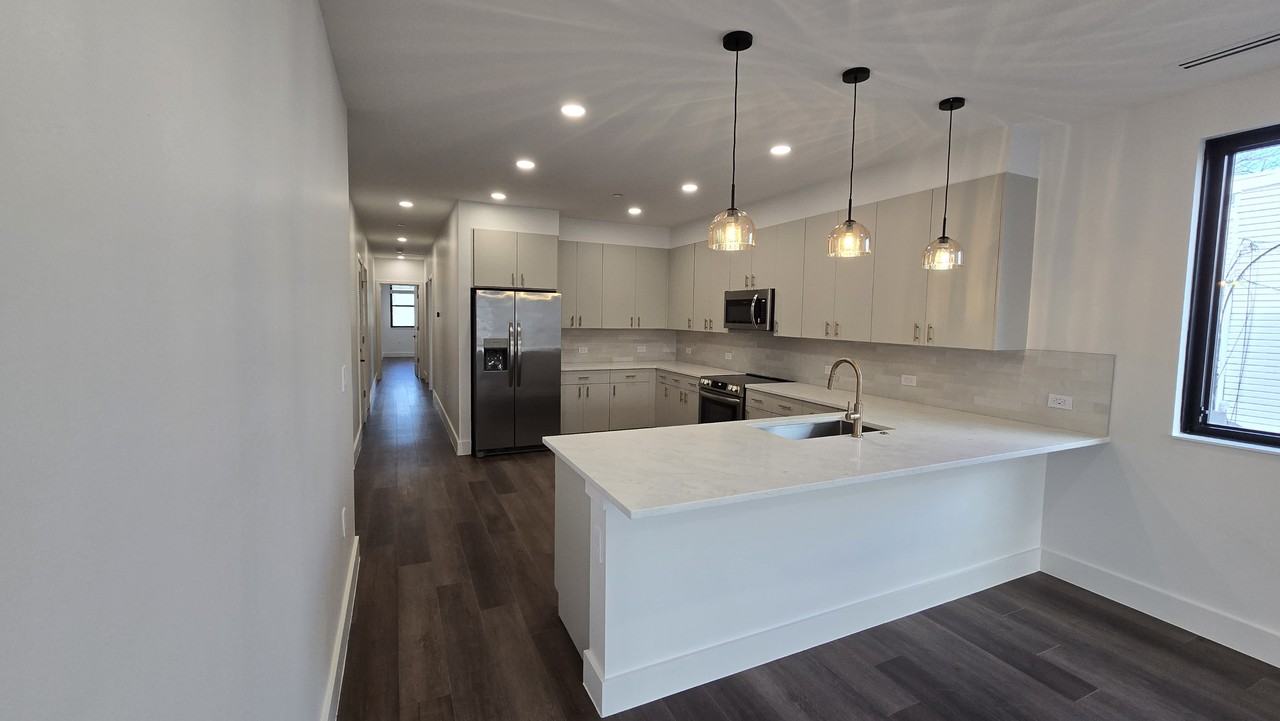 75 Lake St #2 - Photo 4 of 11