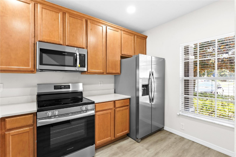 10914 Savannah Wood Dr #139 - Photo 6 of 17