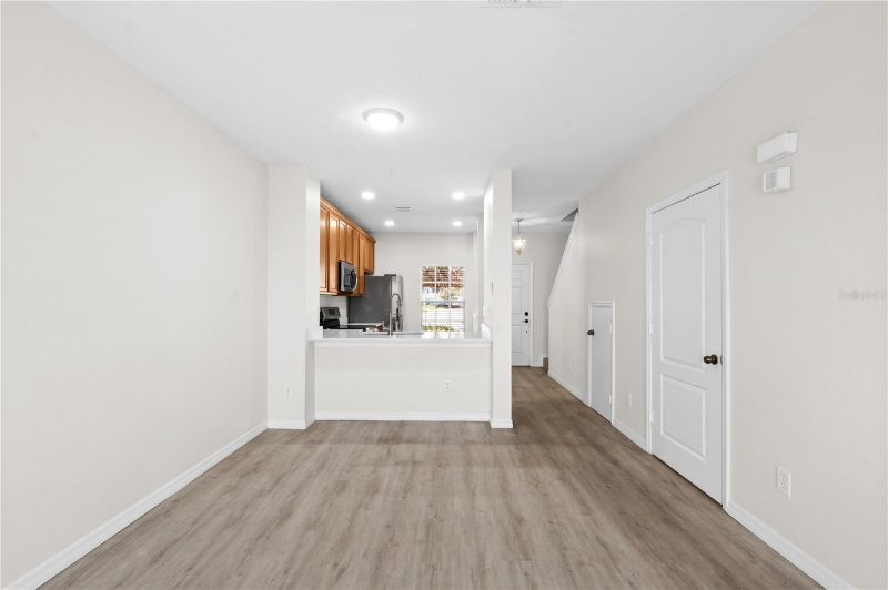 10914 Savannah Wood Dr #139 - Photo 7 of 17