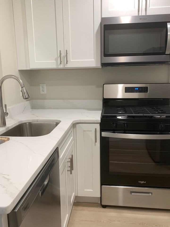 3585 Deep Cove Dr - Photo 5 of 16