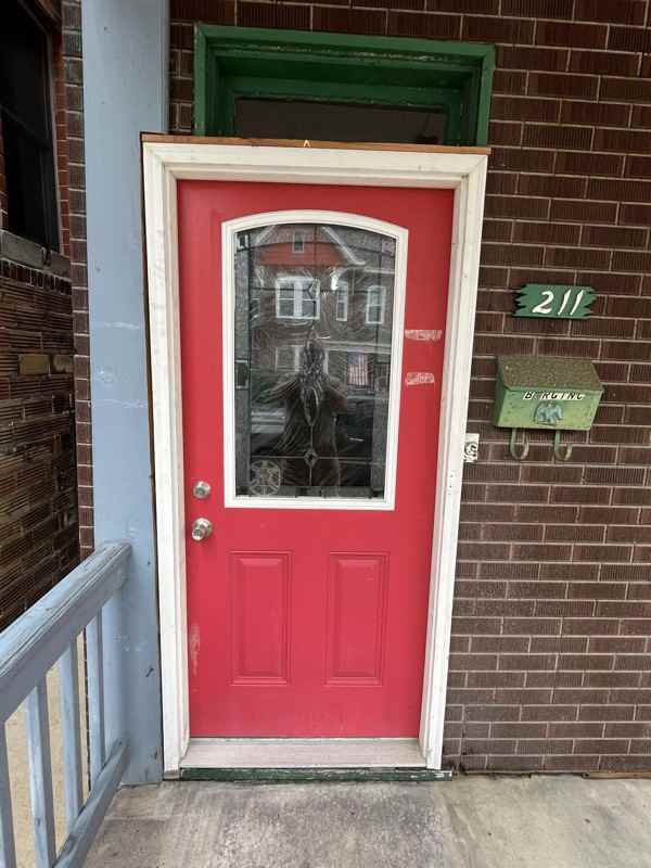 211 W 2nd St - Photo 2 of 17