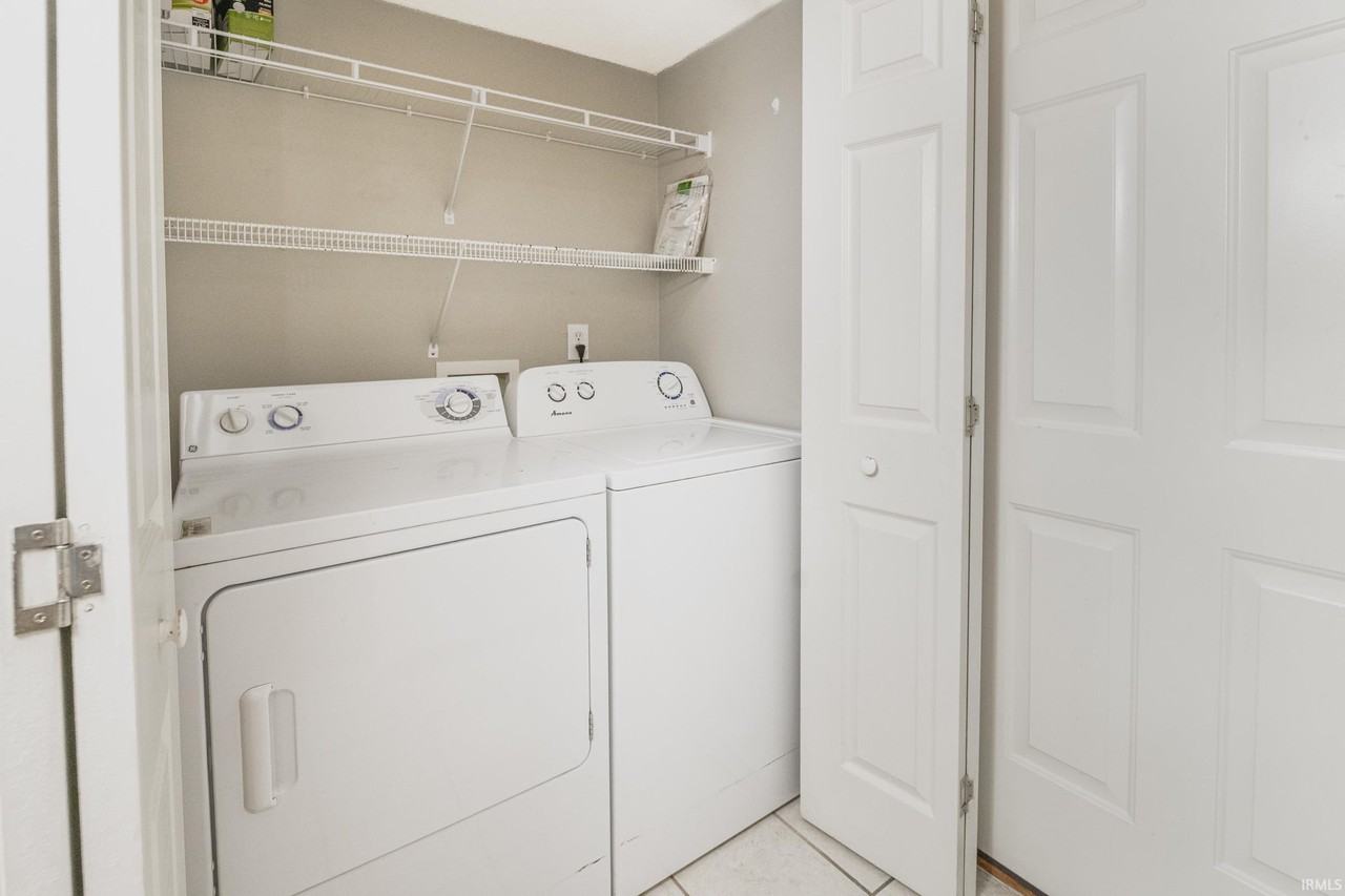 2624 E Oaklawn Ct - Photo 7 of 35