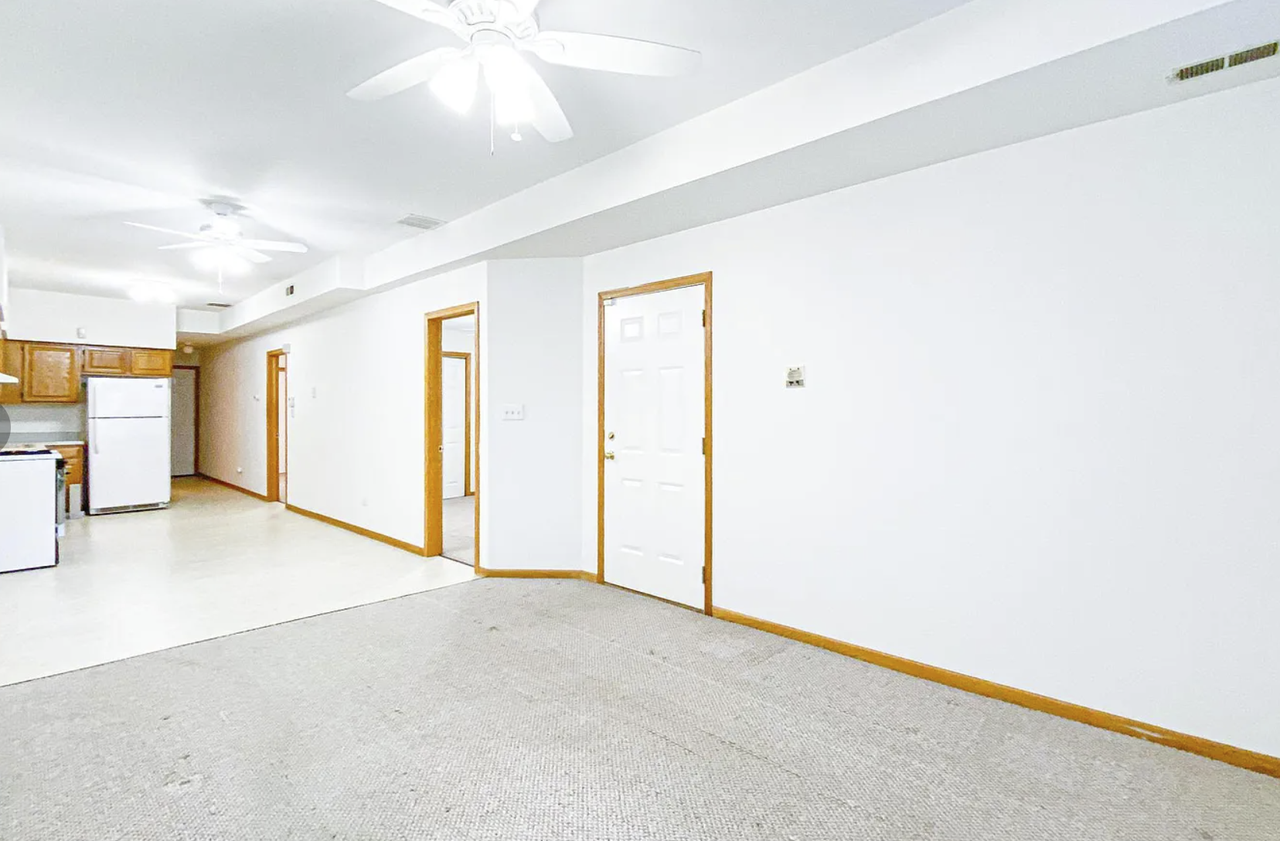 1812 W Thomas St #G - Photo 4 of 9