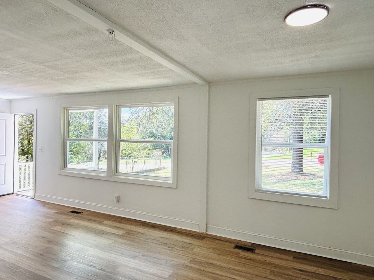 1615 Engle Dr - Photo 4 of 11