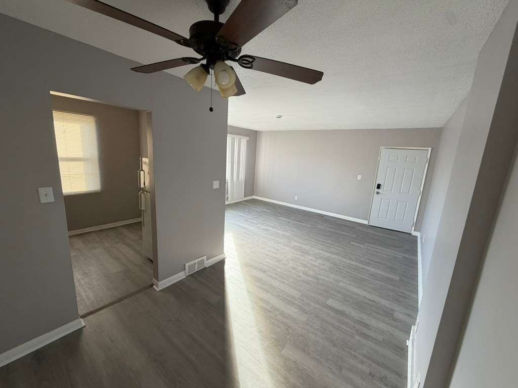 1500 Luxor Rd East Cleveland, Oh 44118, Usa #206 - Photo 6 of 11