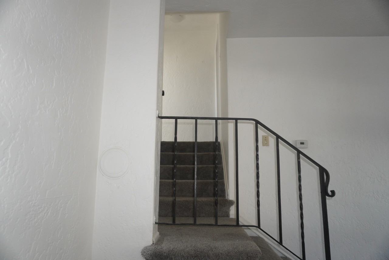 2224 Virginia Ave #2224 - Photo 4 of 14