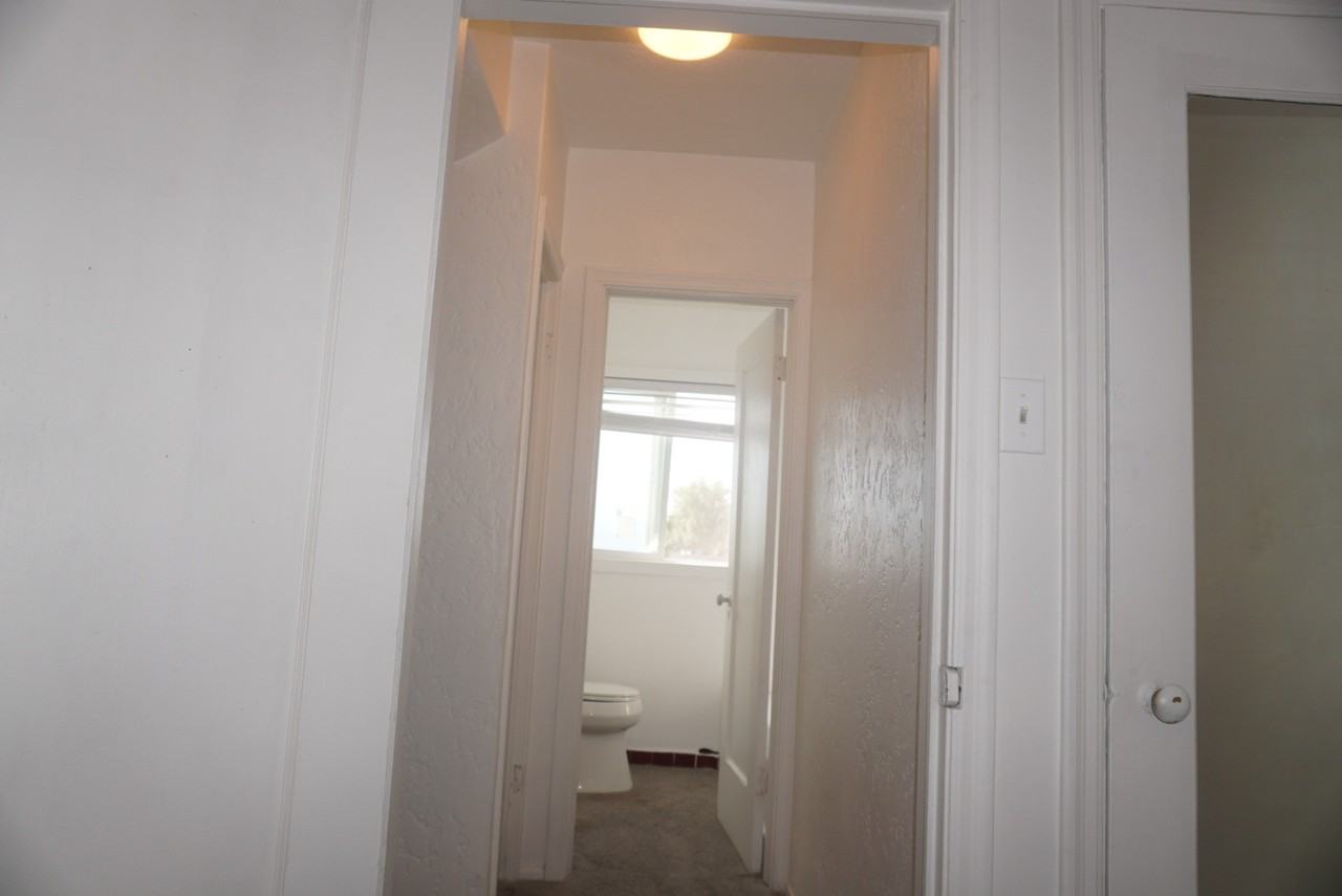 2224 Virginia Ave #2224 - Photo 7 of 14