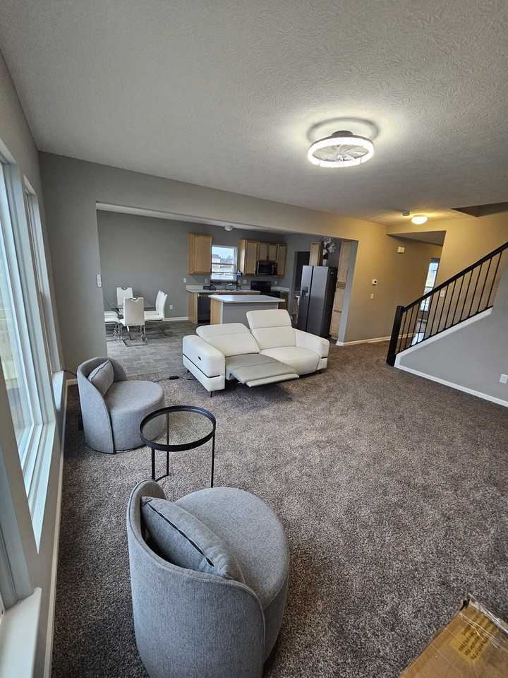 211 Scotsgrove Dr Sw - Photo 4 of 15