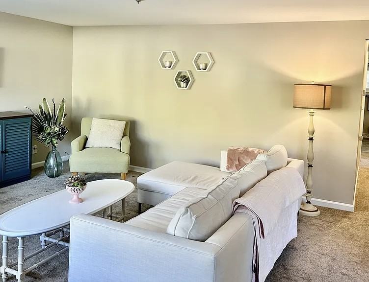 966 Delaware Rd - Photo 7 of 15