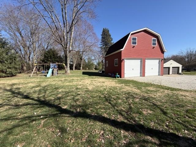 195 Washburn Rd - Photo 4 of 20