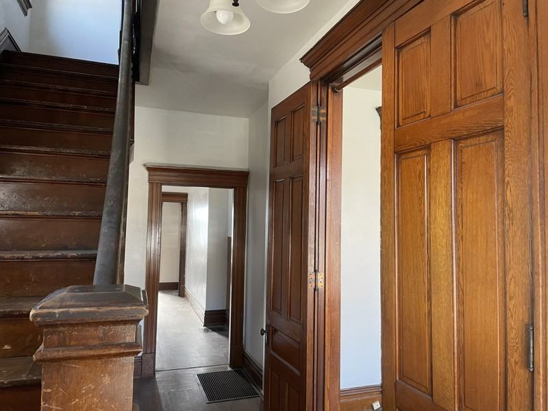 127 Ludlow St - Photo 3 of 5