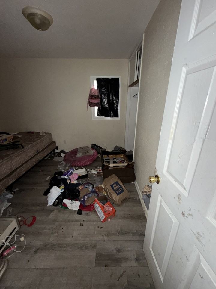 2 E Adams Dr - Photo 4 of 16