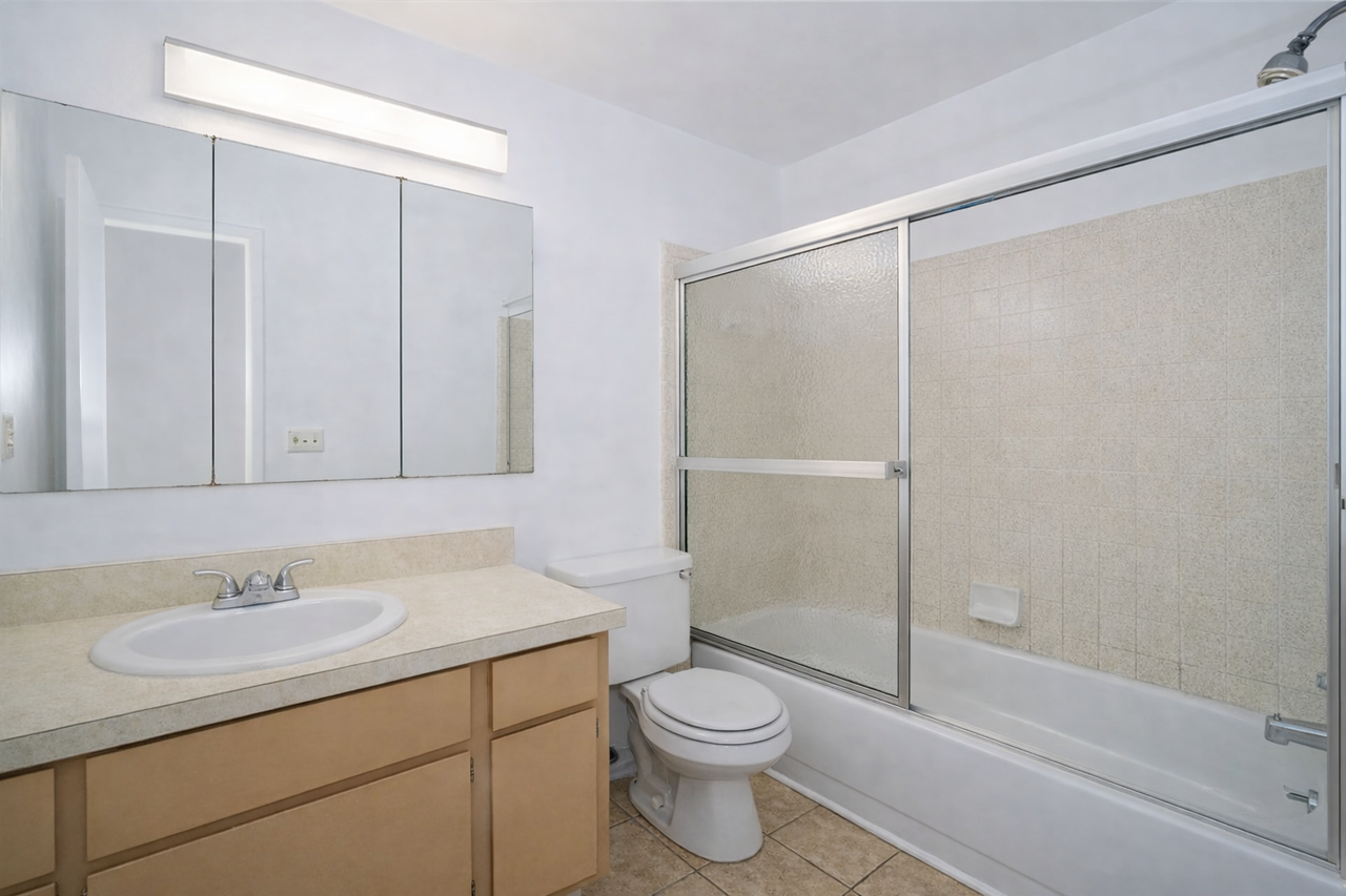 8026 Woodduck Dr - Photo 7 of 9