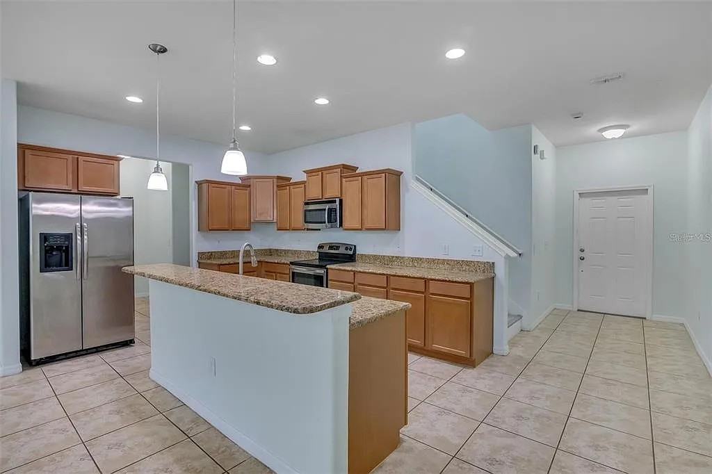 3530 Rodrick Cir - Photo 5 of 18