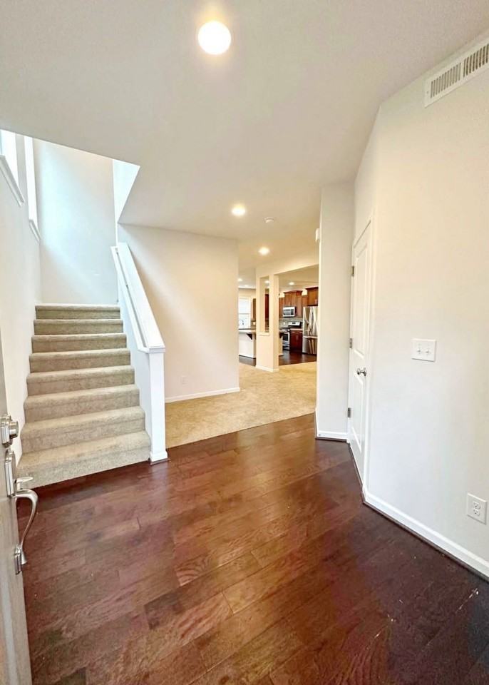 3107 44th St Se - Photo 2 of 17